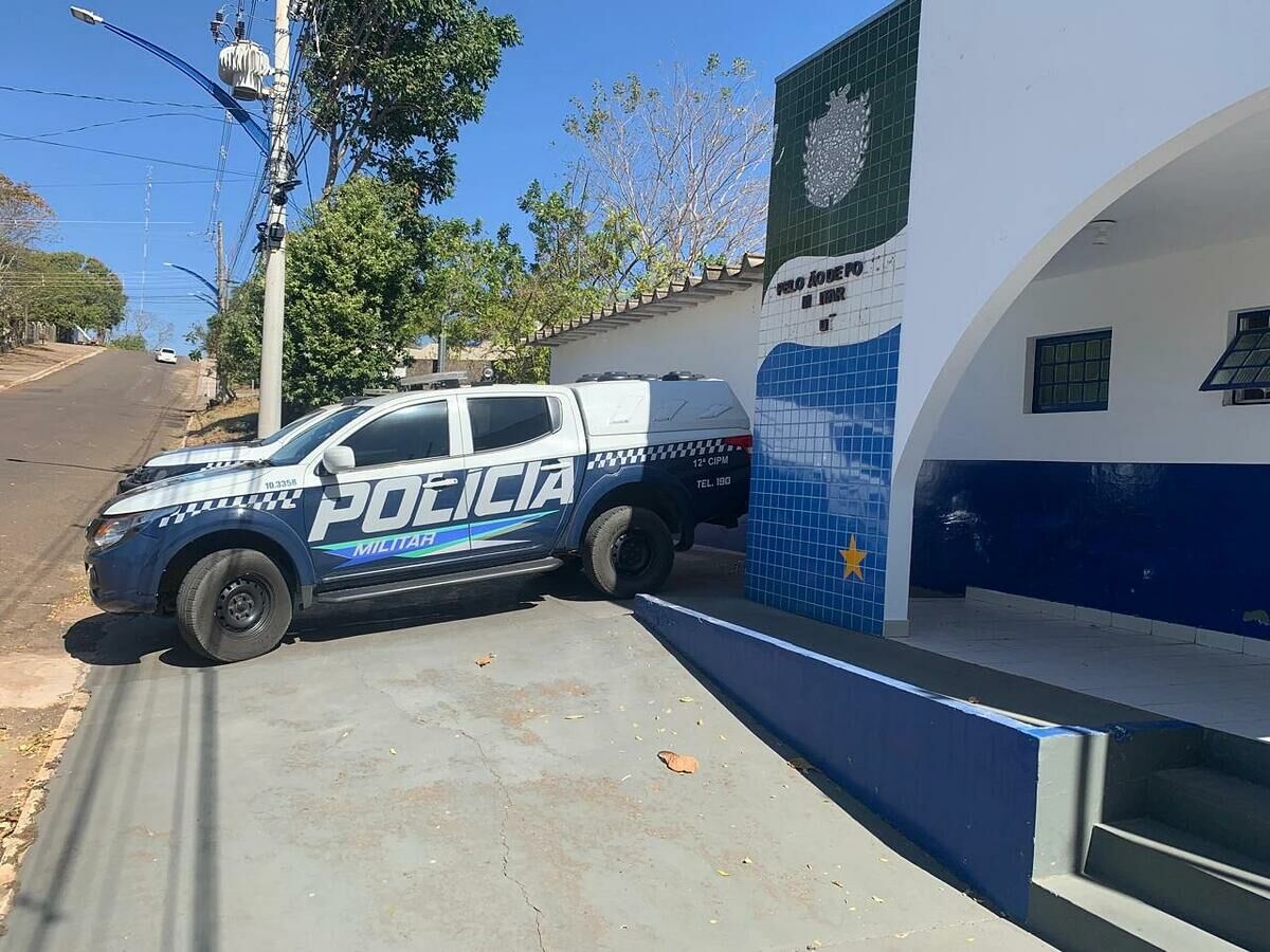 Imagem de compartilhamento para o artigo Casal é preso com mais de 220 kg de maconha escondidos em caminhão na BR-060, próximo de Camapuã da MS Todo dia